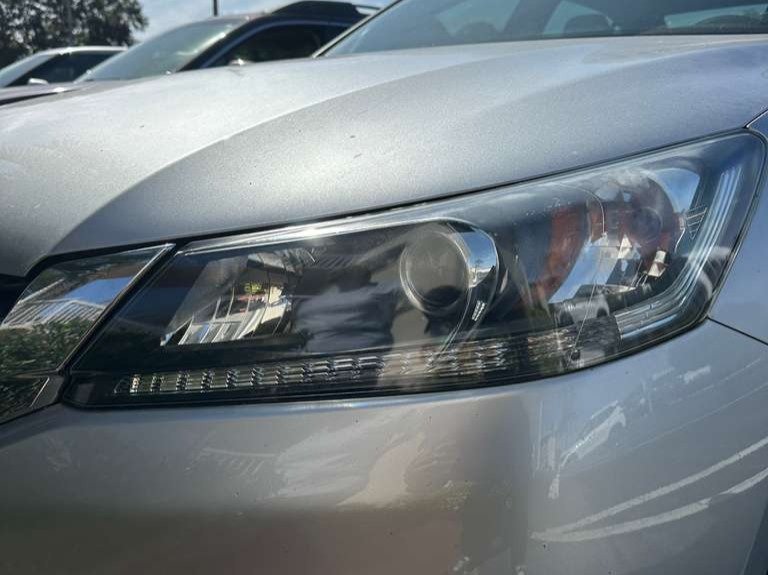 JR Headlight Restoration FL