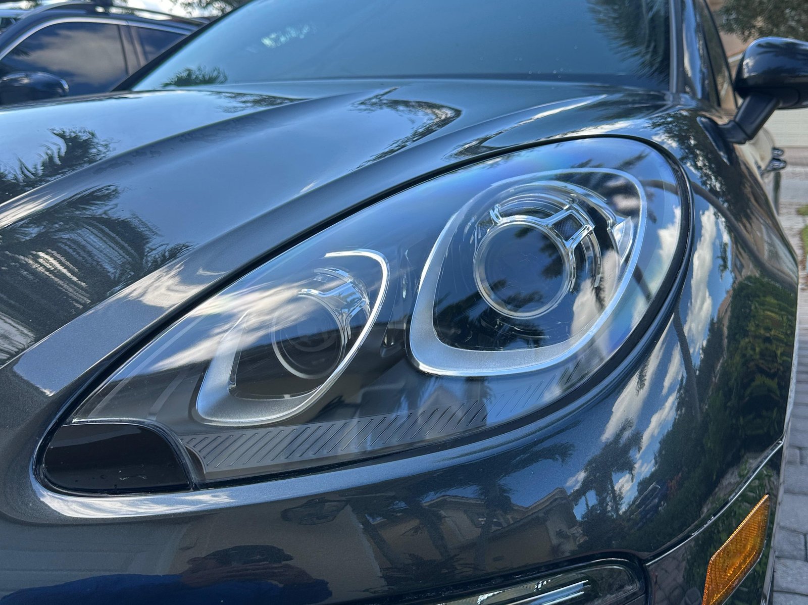 JR Headlight Restoration FL